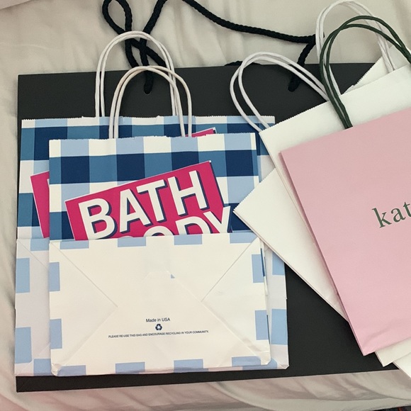 Gift Bags & Box - Picture 11 of 16